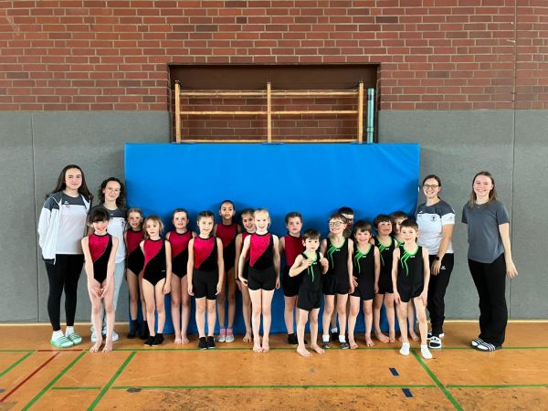 Großes Gruppenfoto 2+2-Wettkampf in Sachsenheim