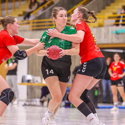 13.12.2025 Frauen 1 – TSG Schwäbisch Hall 24:25 | Bild: Mike Matysik (www.portraction.de)	