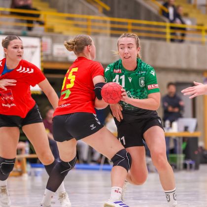 13.12.2025 Frauen 1 – TSG Schwäbisch Hall 24:25 | Bild: Mike Matysik (www.portraction.de)	