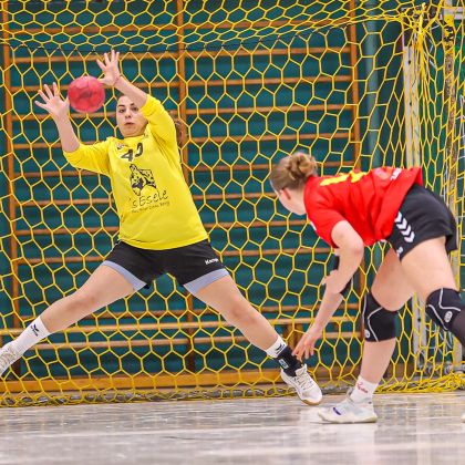 13.12.2025 Frauen 1 – TSG Schwäbisch Hall 24:25 | Bild: Mike Matysik (www.portraction.de)	