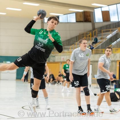 08.11.2025 Männer 3 - HSG Strohgäu 3 35:23 | Bild: Mike Matysik (www.portraction.de)