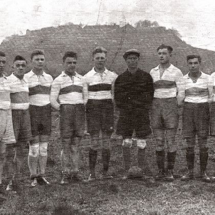 Die 1. Mannschaft aus der Gründerzeit