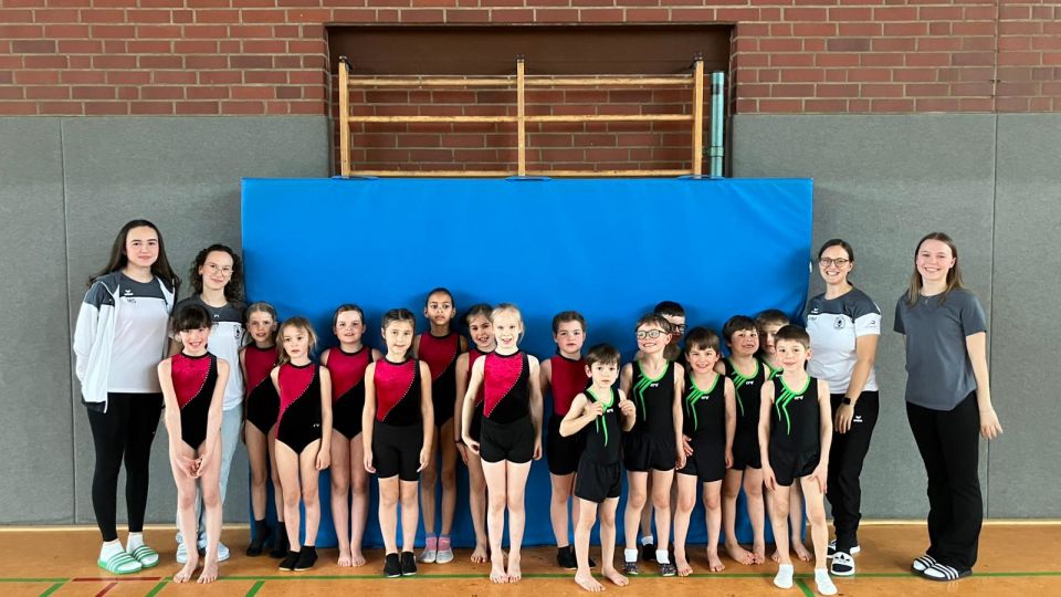 Großes Gruppenfoto 2+2-Wettkampf in Sachsenheim